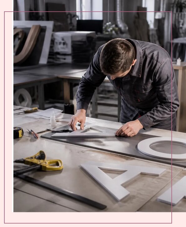 Изготовление плоских букв для вывесок и рекламы в Орле